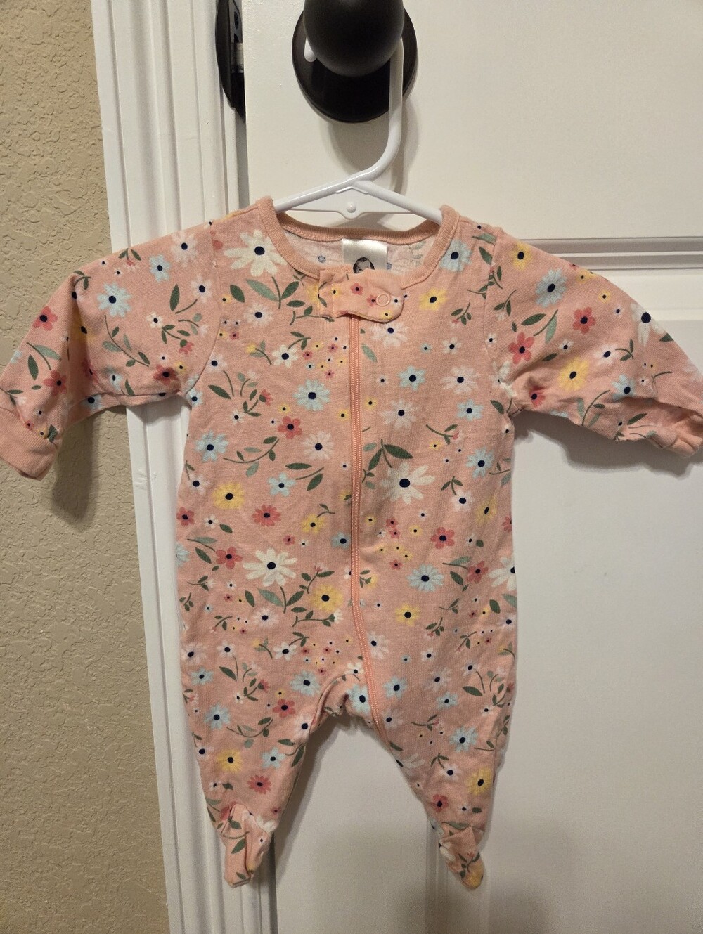 Newborn Girls Bundle - Picture 2 of 16